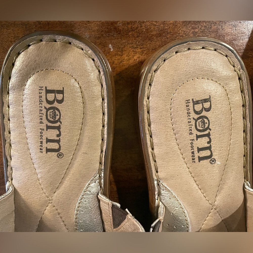 Born Women’s Leather Slide Sandals Size 10 Metallic Silver Comfort Slip-On Shoes - Picture 8 of 8